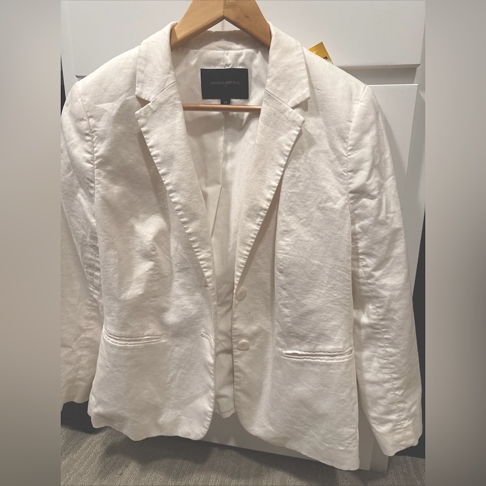 Banana Republic Women’s White Medium Blazer.